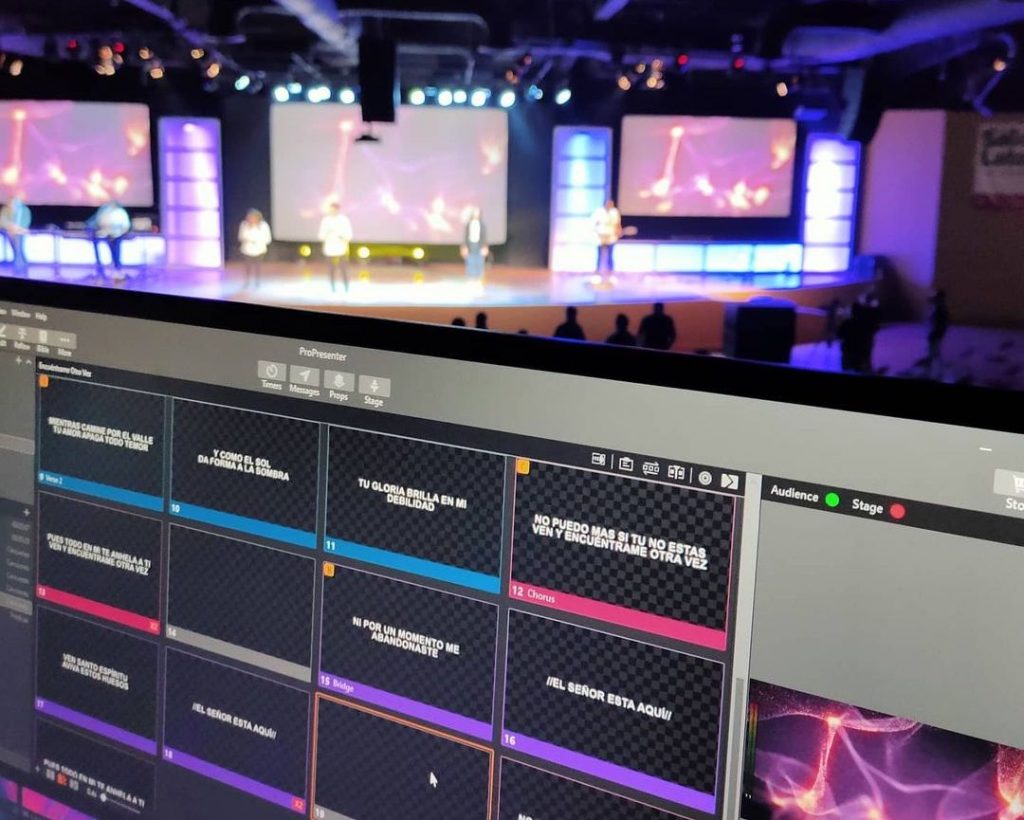Screenshot of live event using advanced presentation software
