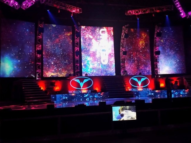PVP media server and screen mapping software installation at World Venture Event